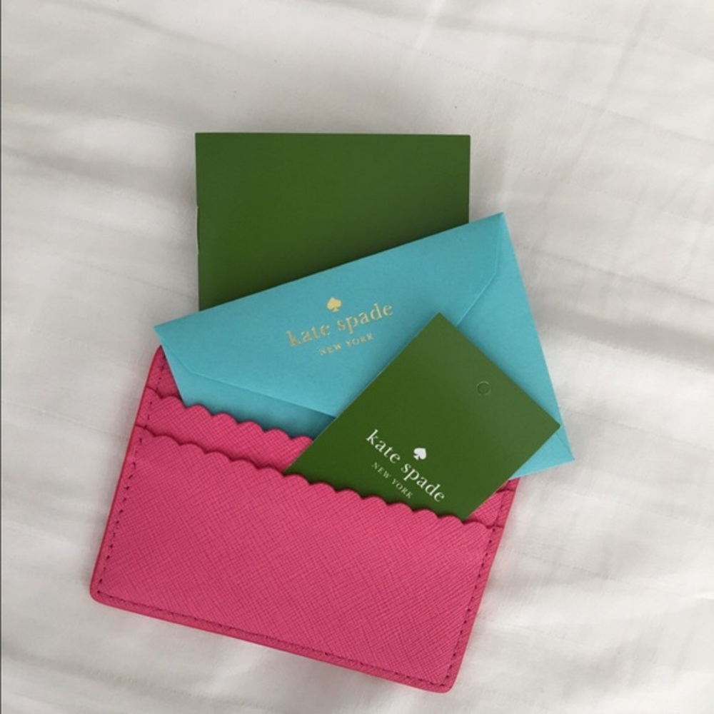NWOT - Kate Spade Lily Avenue Card Holder